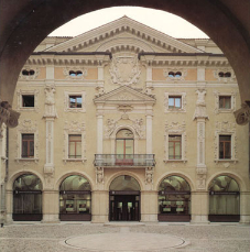 Mantova, Palazzo Valenti Gonzaga